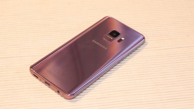 Galaxy S9 доступен в черном, синем и розовом цвете