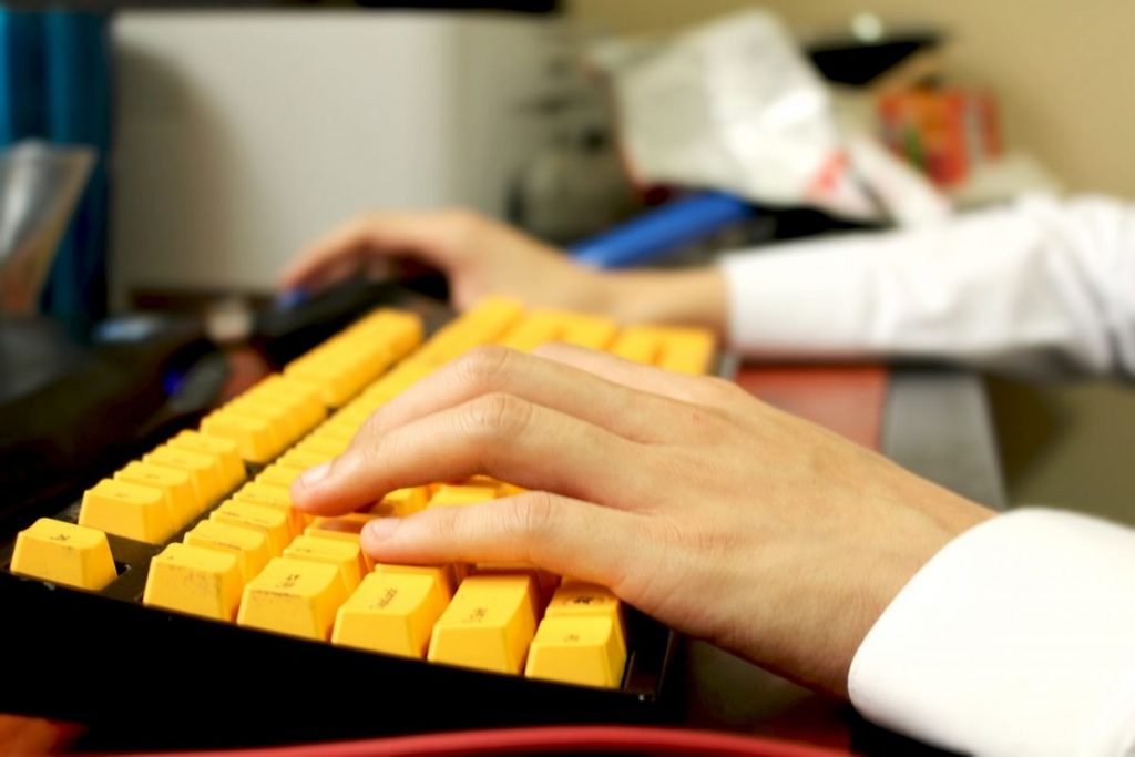 Чем игровая клавиатура отличается от обычной