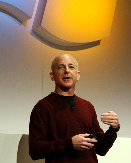 Из Microsoft неожиданно уволился глава Windows-подразделения Стивен Синофски