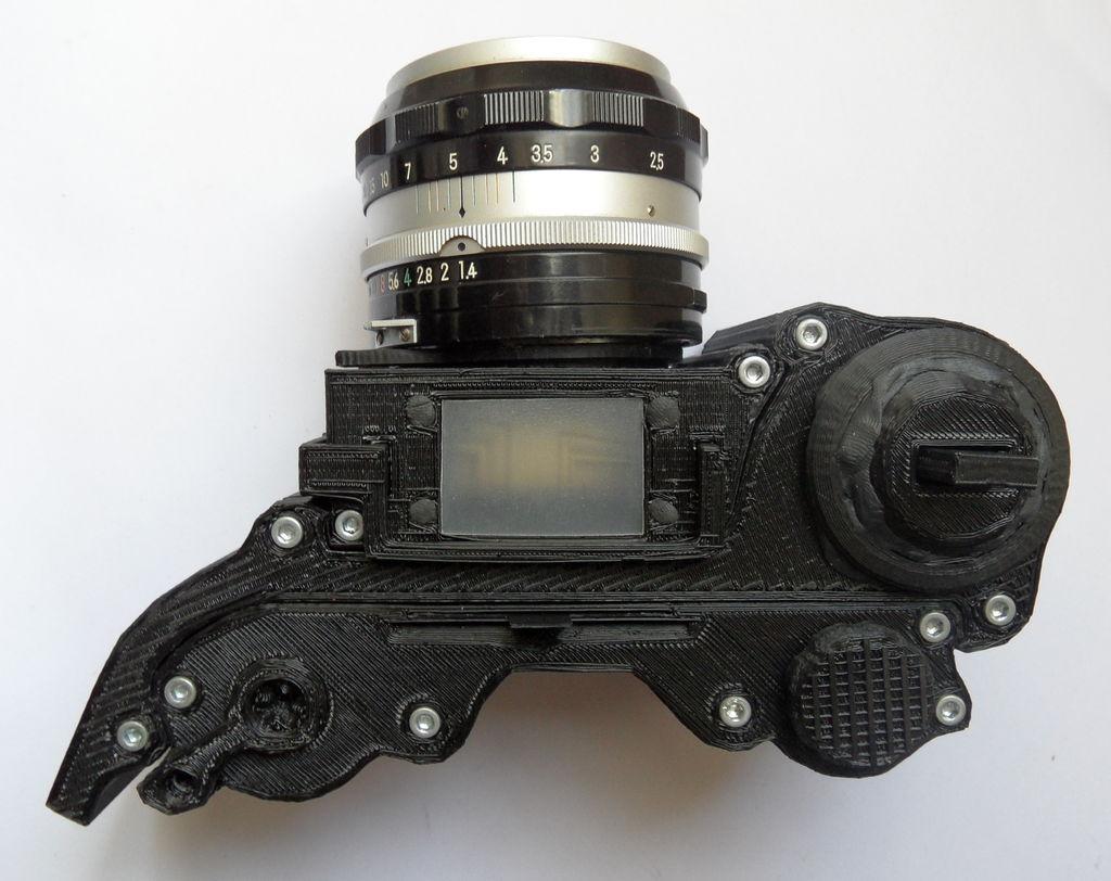 Пленочный фотоаппарат отпечатан на 3D-принтере. Исчточник - .instructables.com