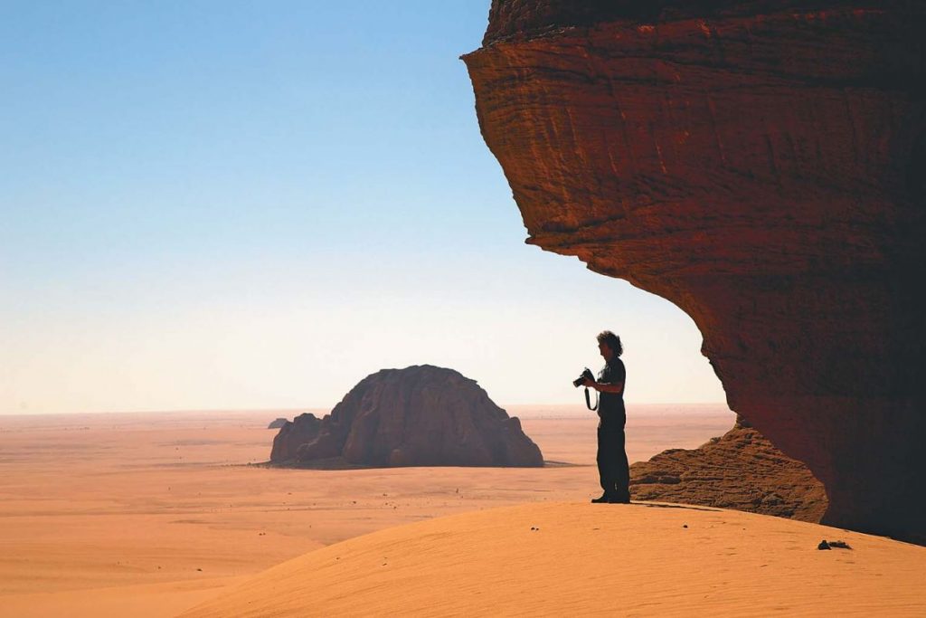 Жара в пустыне не причинит никакого вреда профессиональной зеркальной камере