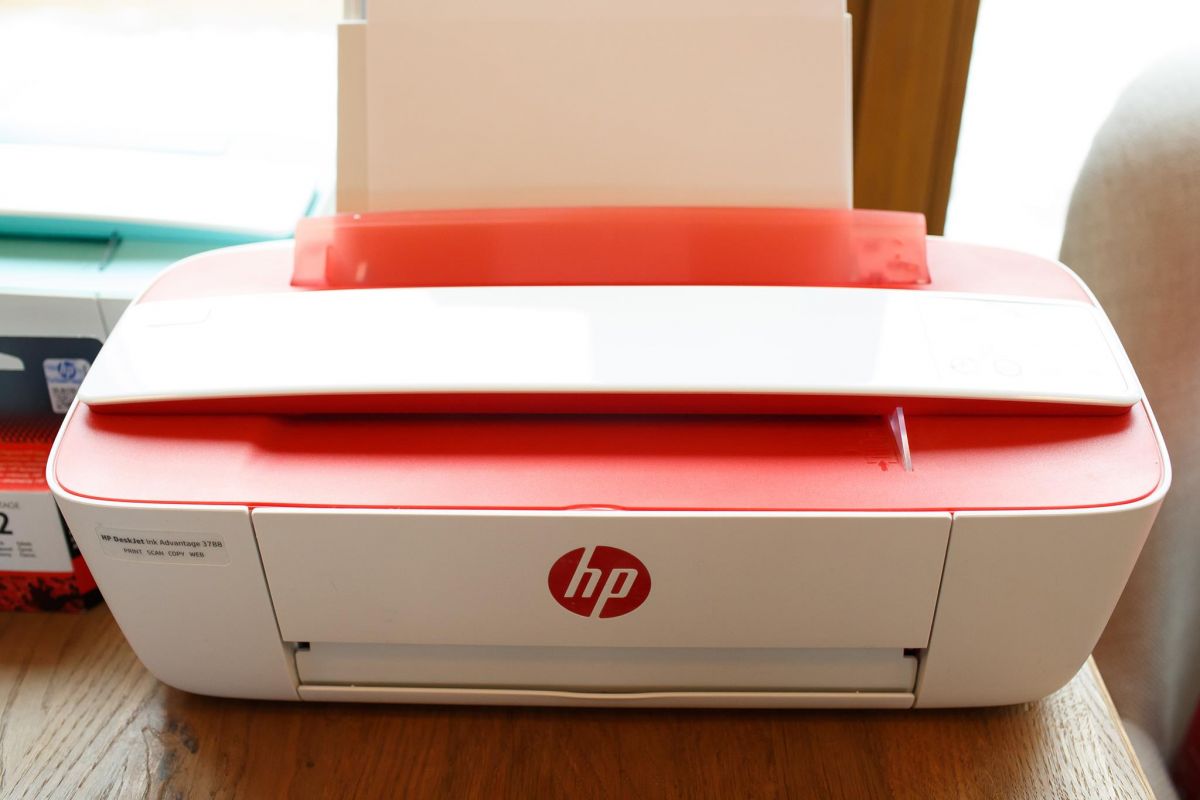 Компания HP представила сразу два компактных устройства для цветной печати