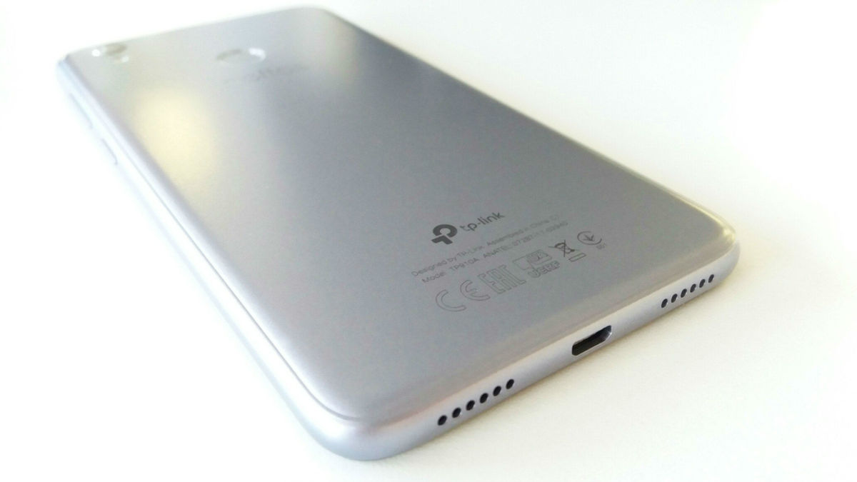 Обзор Neffos C7: бюджетный смартфон для селфи с большим экраном
