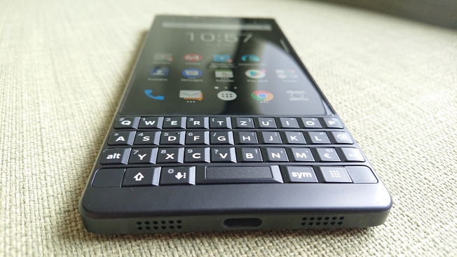Тест BlackBerry Key2: стильный смартфон с большой клавиатурой