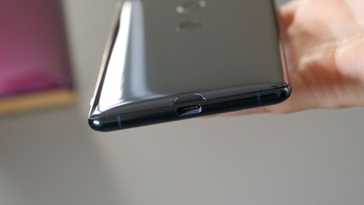 Тест и обзор Sony Xperia XZ3: первый смартфон Sony с OLED-дисплеем