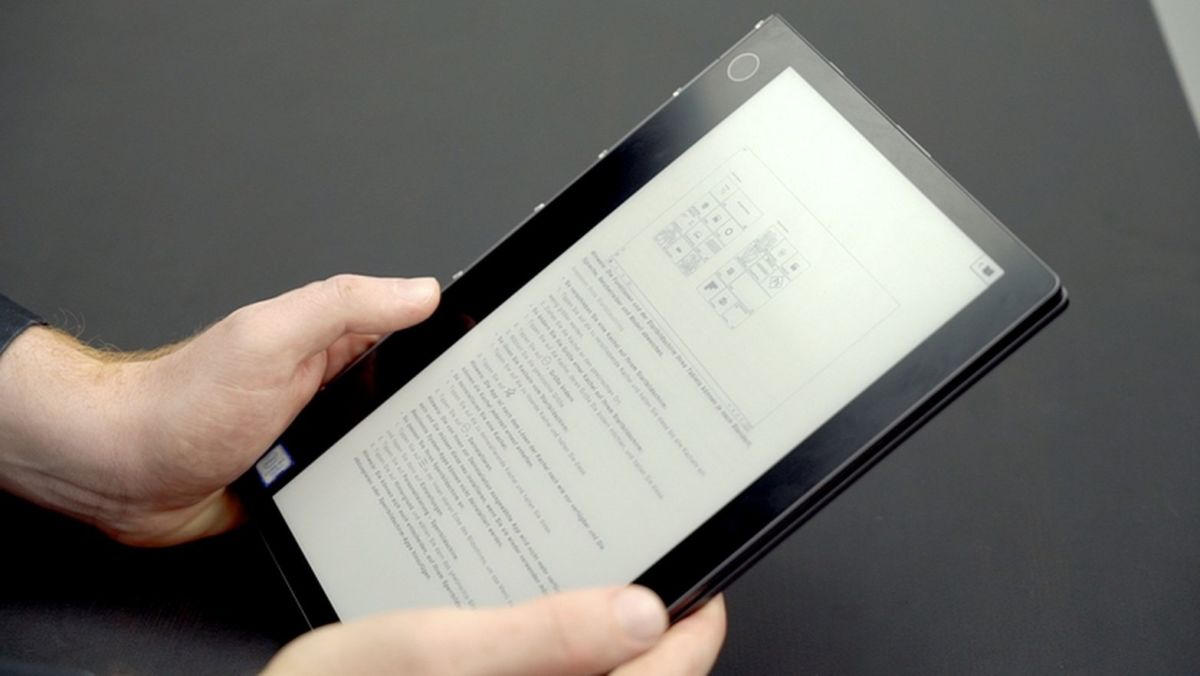 Ноутбук-трансформер с E-Ink-дисплеем в качестве клавиатуры: тестируем Lenovo Yoga Book