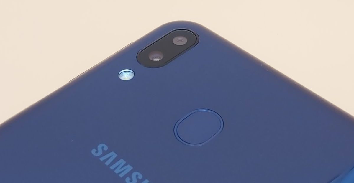 Тест Samsung Galaxy M20: достойный ответ бюджетным «китайцам»
