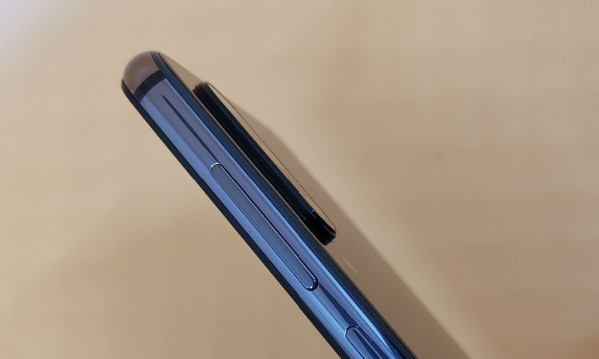 Обзор смартфона Xiaomi Mi 9 SE: большие флагманы теперь не нужны