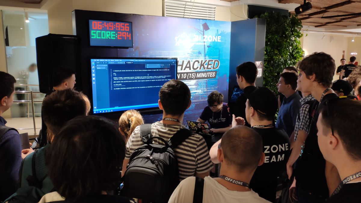 Настало время защищать «железо»: в Москве проходит конференция кибербезопасности OFFZONE 2019