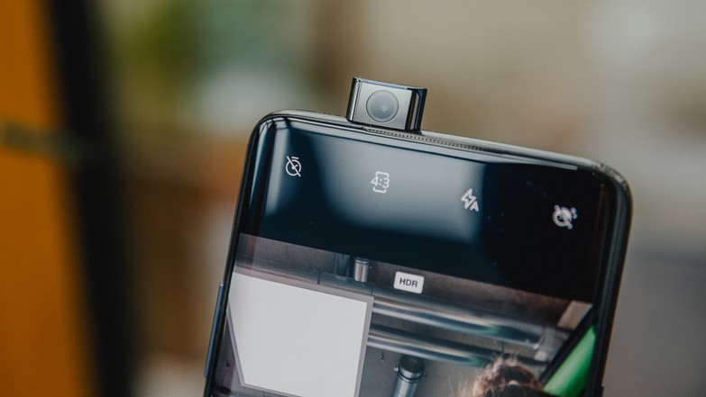 Тест и обзор OnePlus 7 Pro: топовый смартфон с крутой эксклюзивной функцией