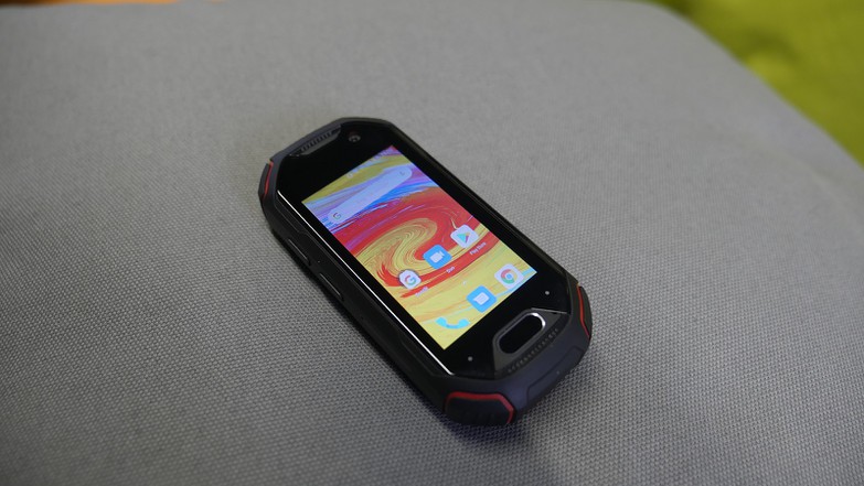 Тест смартфона Unihertz Atom: крошечный защищенный смартфон для любителей приключений