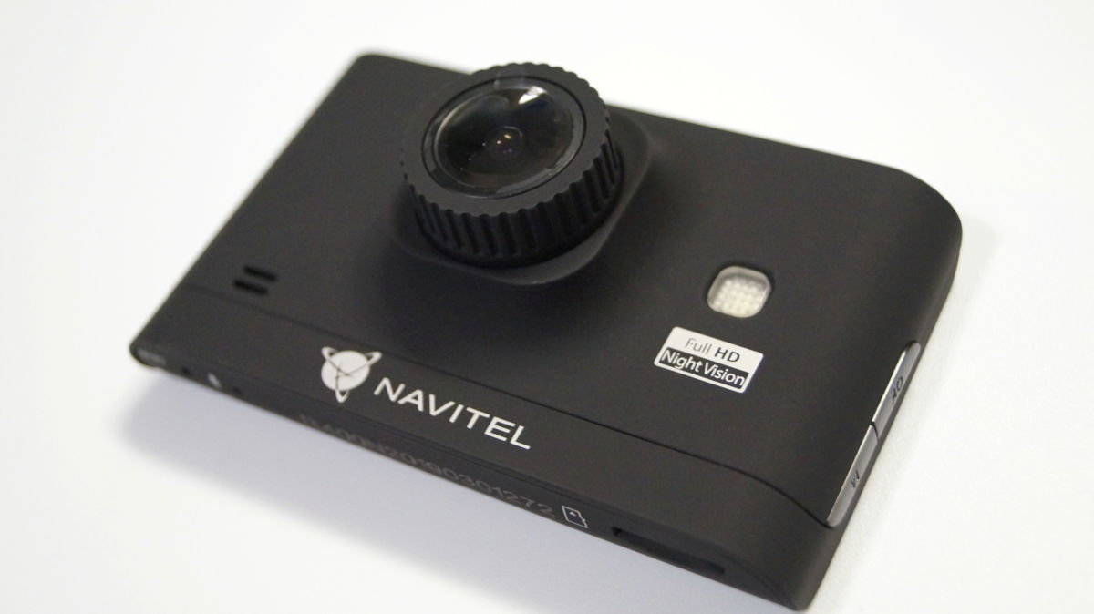 Тест видеорегистратора NAVITEL R400 NV: к ночной съемке готов 