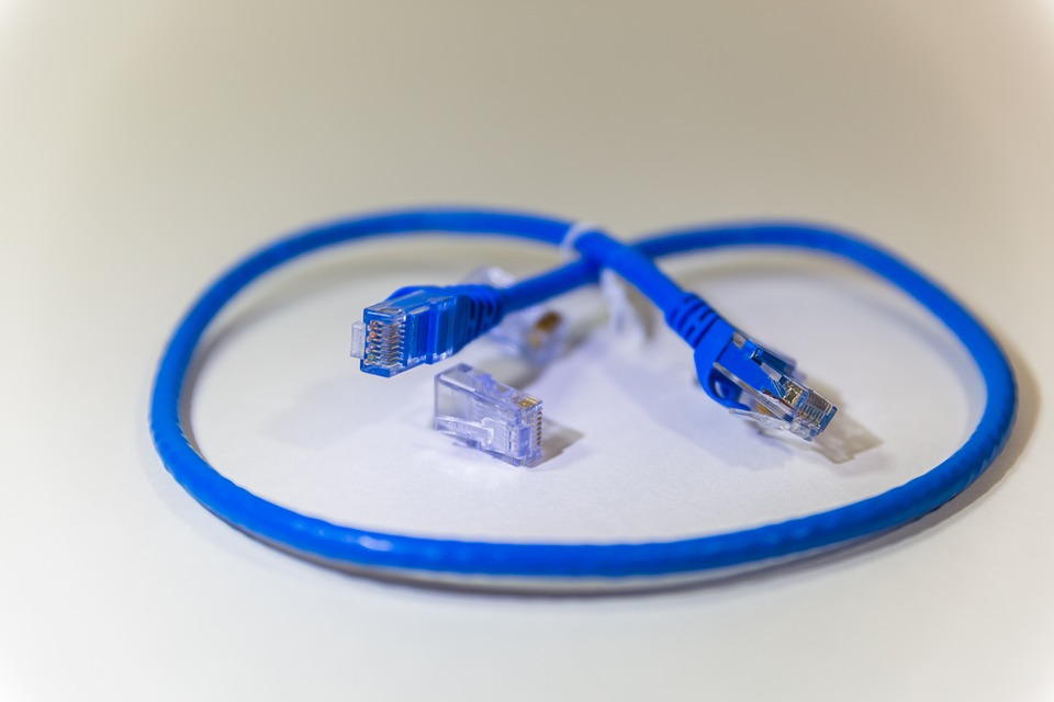 Как удлинить интернет кабель: 4 разных способа