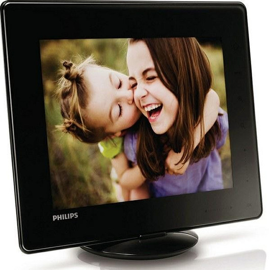 Цифровая фоторамка с автокоррекцией цвета