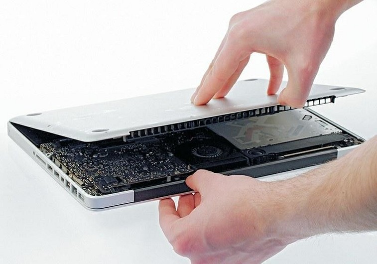 Чистим MacBook Pro