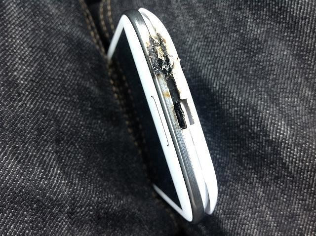 Самовозгорание Galaxy S III произошло из-за сушки в микроволновке