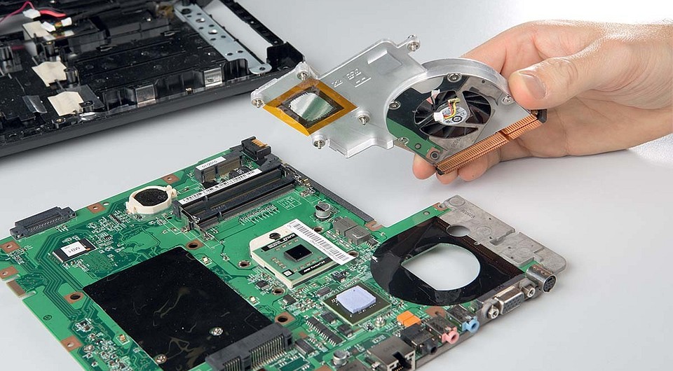 Меняем вентилятор системы охлаждения ноутбука