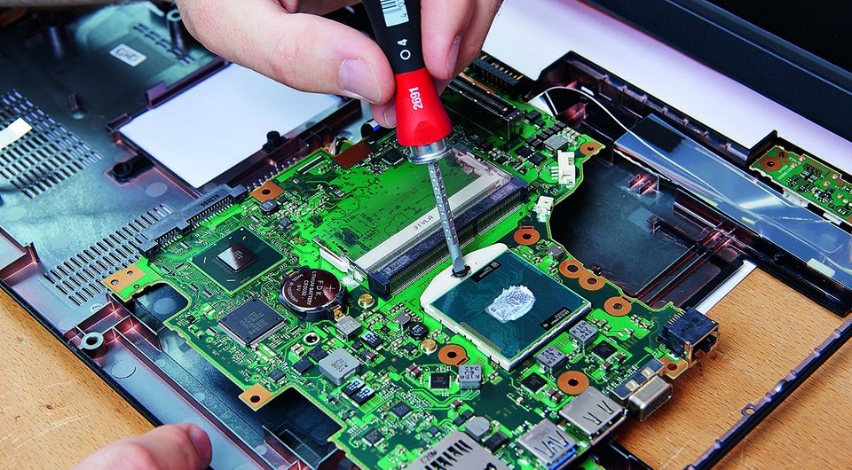 Как разобрать тонкий ноутбук