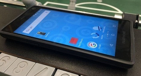 Тест первого модульного смартфона Fairphone 2