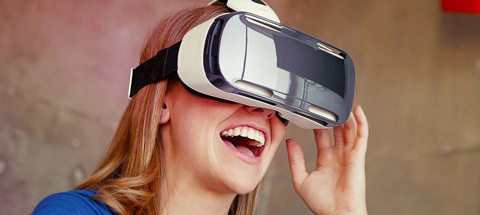 Samsung усовершенствовала очки виртуальной реальности Gear VR