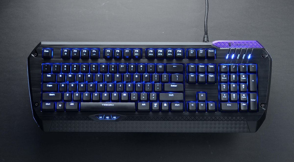 Обзор игровой клавиатуры Tesoro Lobera Supreme