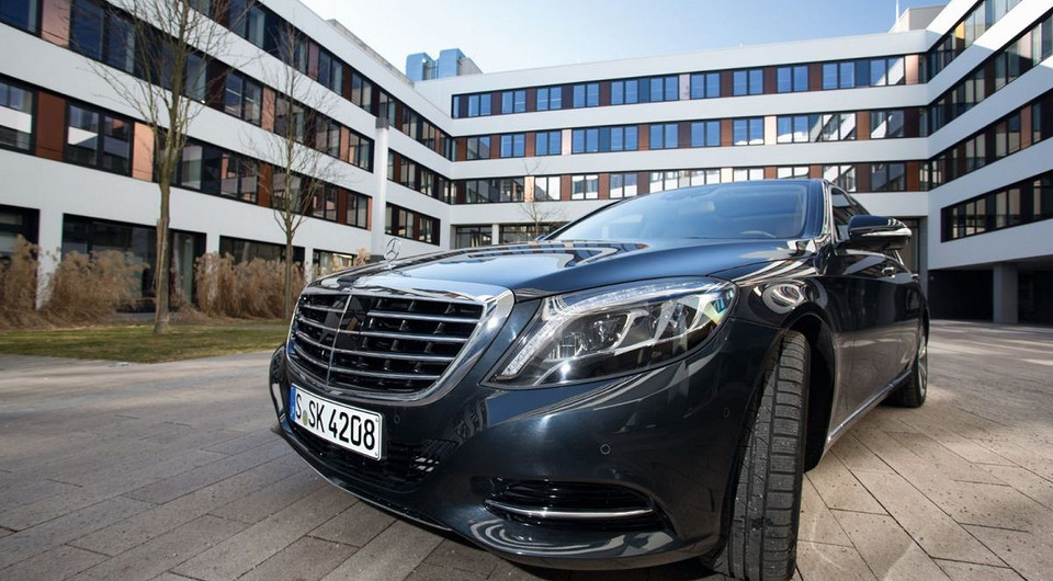 Тест-драйв Mercedes S 500 Plug-in Hybrid