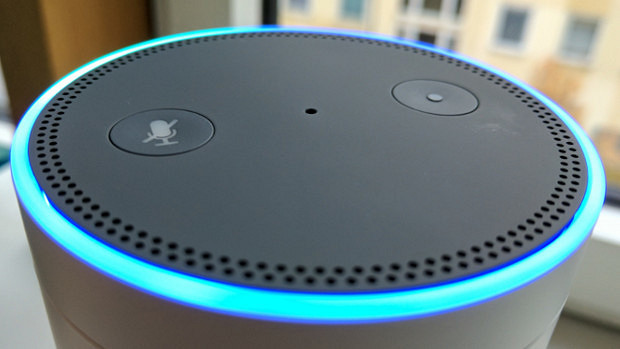 Первый взгляд на умную колонку Amazon Echo