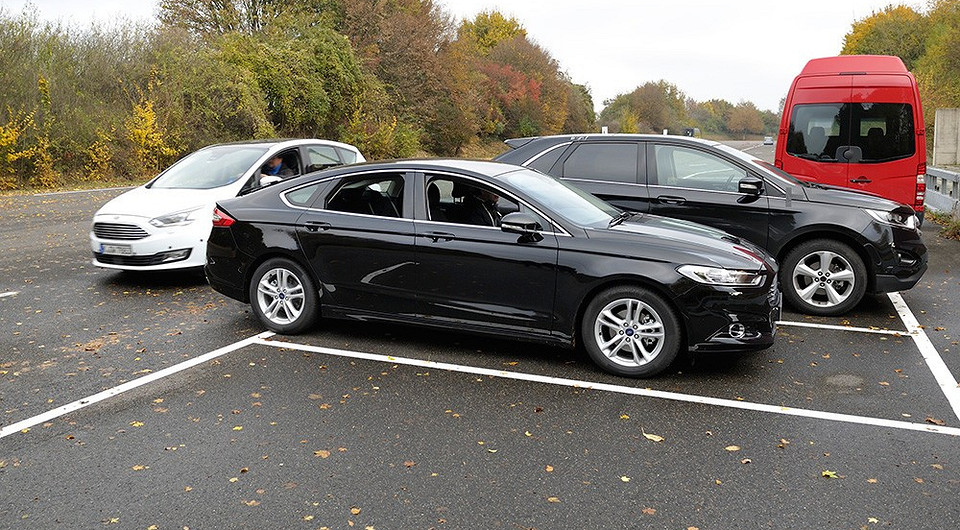 Технологии помощи водителю: что умеют системы нового поколения концерна Ford?