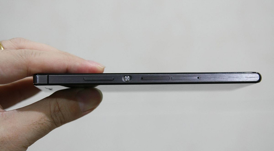 ТОП-10 самых тонких смартфонов