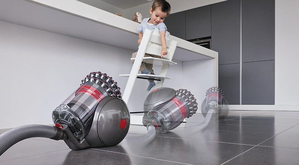 Компания Dyson представила компактный пылесос-неваляшку Cinetic Big Ball
