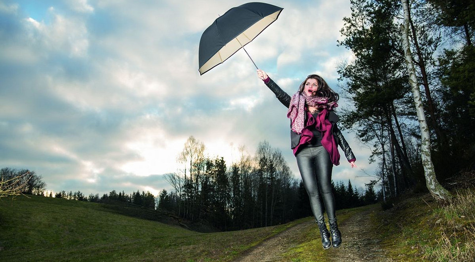 Как сделать фото с парящим человеком