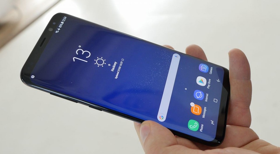 iPhone X против Galaxy Note 8: может ли смартфон от Apple представлять угрозу для лидера рейтинга?