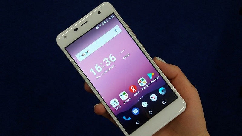 Первый взгляд на Fly Memory Plus: бюджетный смартфон с необычной начинкой