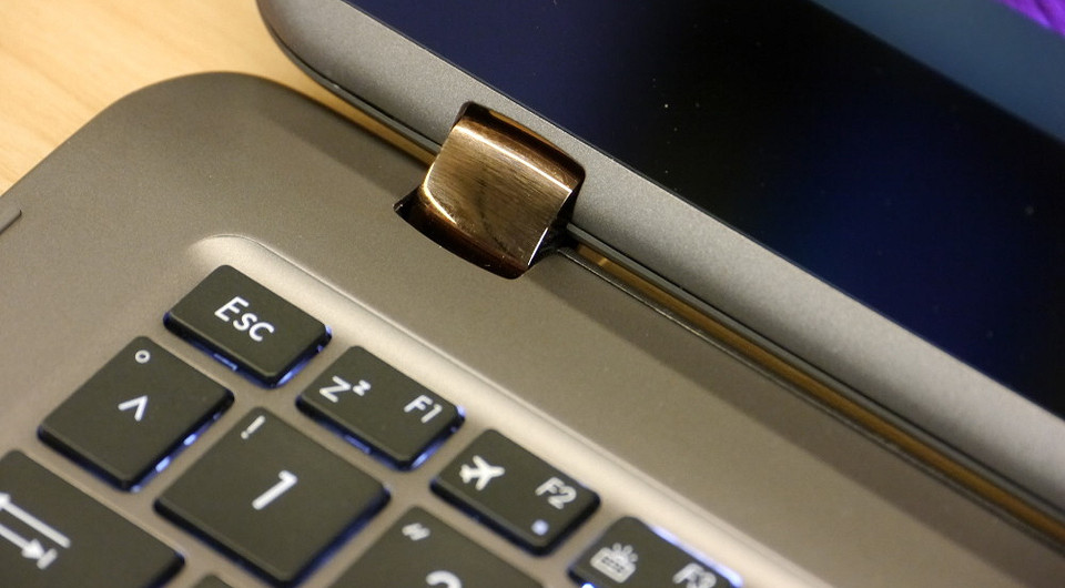 Тест Asus Zenbook Flip UX360UA: элегантный трансформер с солидной производительностью