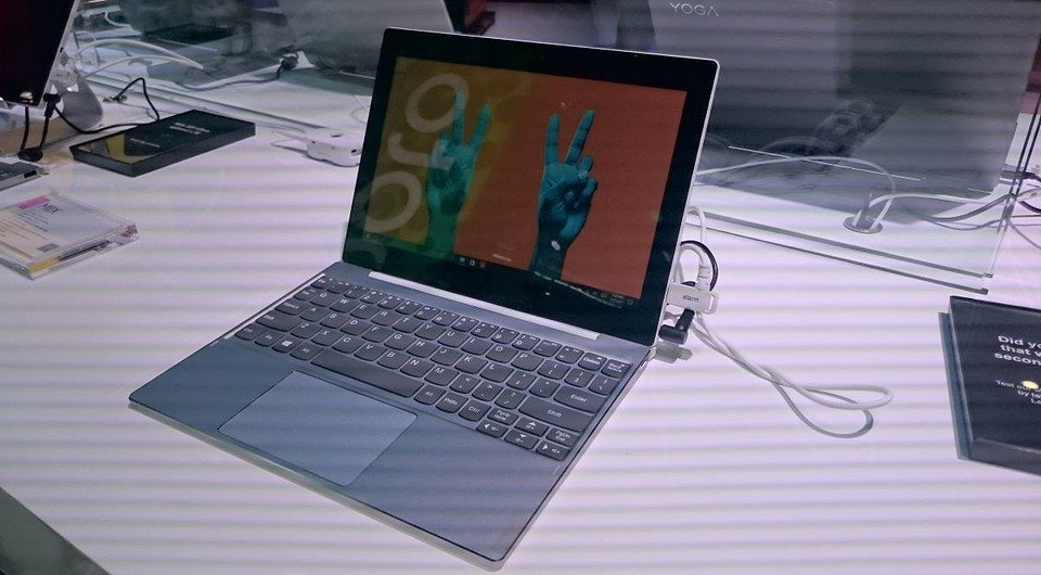 Первый взгляд на Lenovo Miix 320