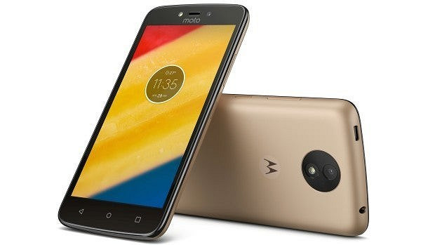 Смартфон с Android 7 всего за 7000 рублей: Moto C — новый потенциальный хит продаж