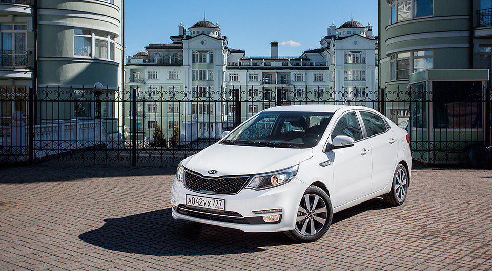 Первое знакомство с Kia Rio: чем может удивить корейский седан?