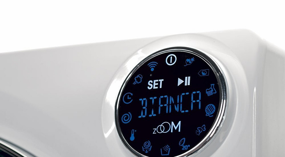 «Умная»  стиральная машина Candy Bianca с голосовым ассистентом приходит в Россию