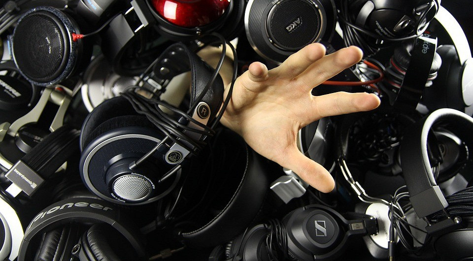 Навешиваем на уши: подборка наушников с шумоподавлением