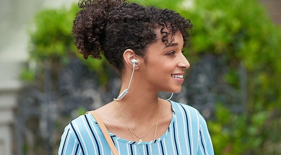 Как выбрать гарнитуру для телефона: лучшие модели 2018