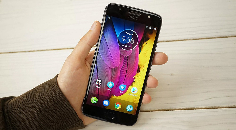 Мощный и недорогой смартфон с хорошей камерой: обзор Motorola Moto G5S