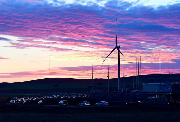 Крупнейшая в мире виртуальная электростанция: что задумала Tesla?