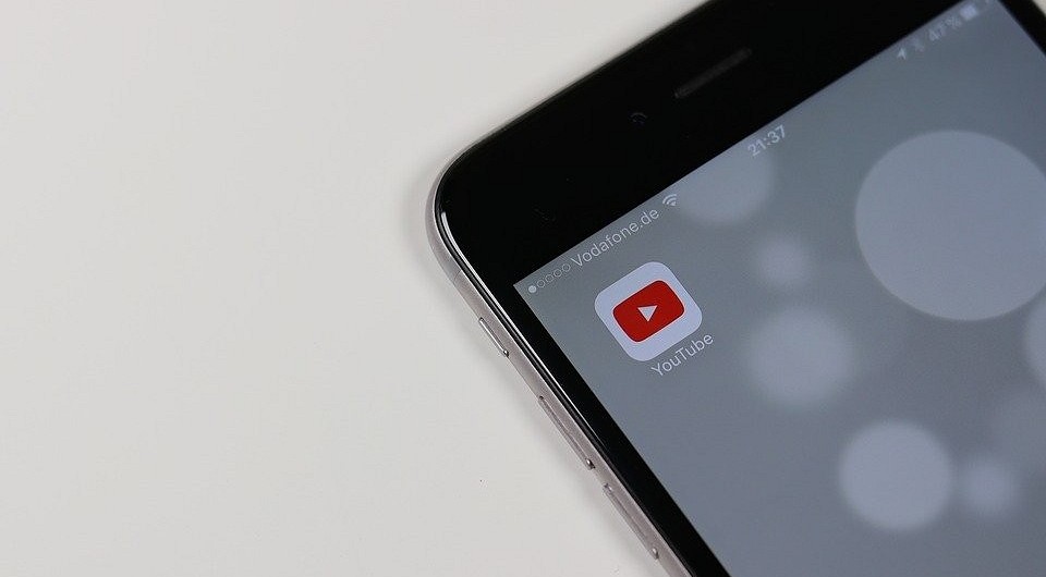 Как скачать видео с Youtube на Android: обходимся без программ