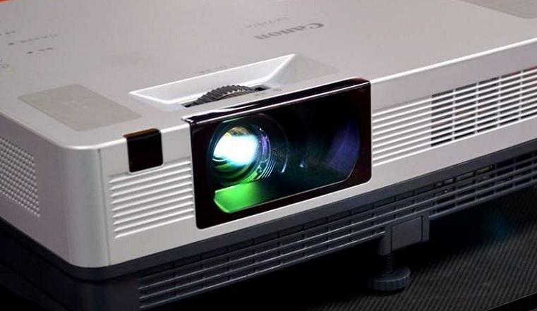 Как выбрать проектор для дома: какое разрешение подойдет именно вам