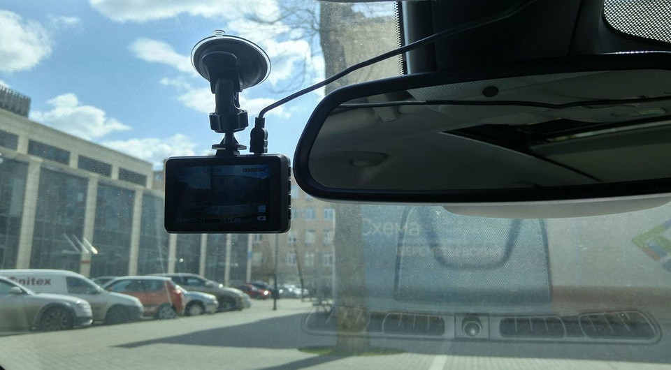 Тест и обзор Full-HD видеорегистратора Junsun T518: недорогой видеосвидетель в автопутешествии