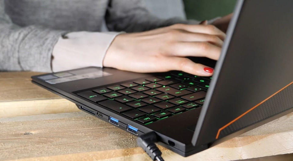 Тест и обзор игрового ноутбука Gigabyte Aero 15-W8: ноутбук с мощной тягой