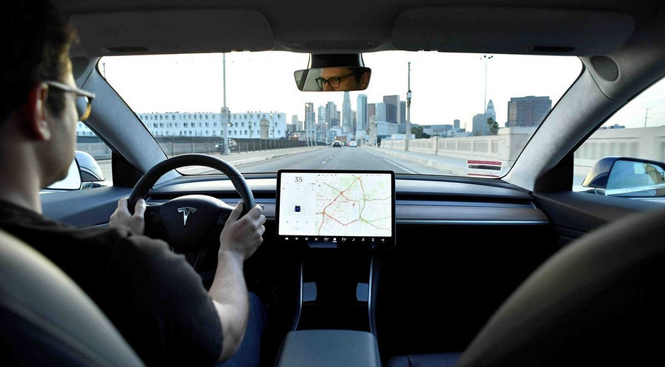 Более 100 000 клиентов Tesla отменили заказы на Model 3