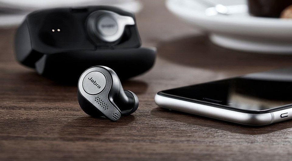 Обзор Bluetooth-гарнитуры Jabra Elite 65t: музыка, связь, и никаких проводов