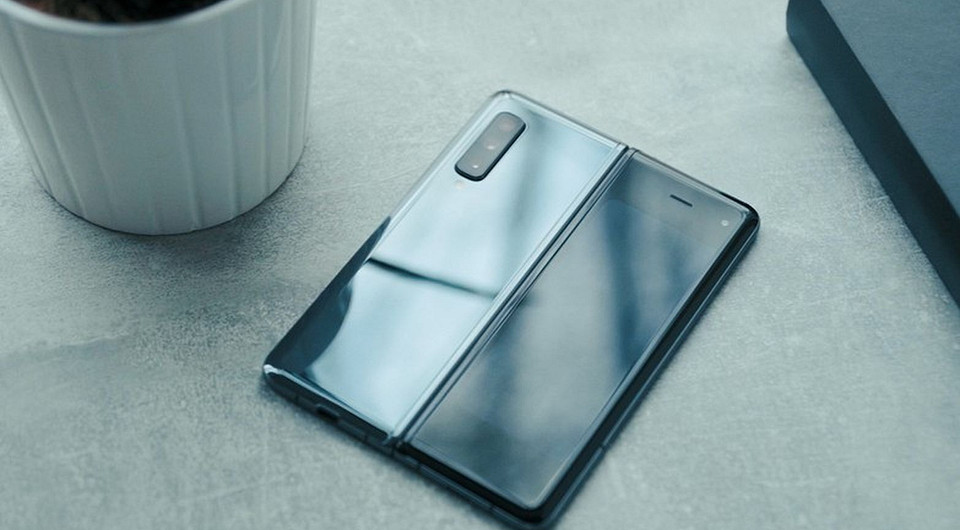 Galaxy Fold имеет в общей сложности шесть камер