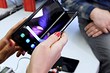 Тест Samsung Galaxy Fold на ресурс при изгибе: дисплей восстанавливает себя сам